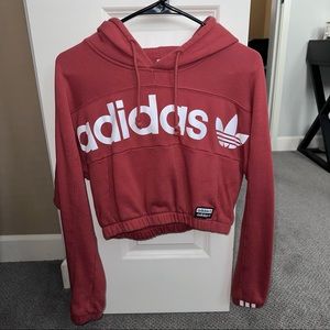 Adidas sweatshirt - cropped